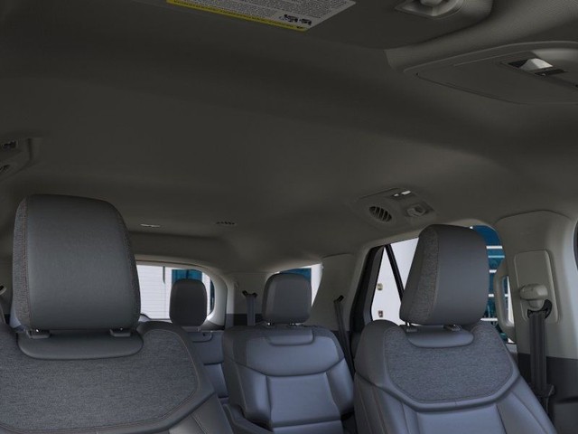 Ford Explorer Vehicle Full-screen Gallery Image 22
