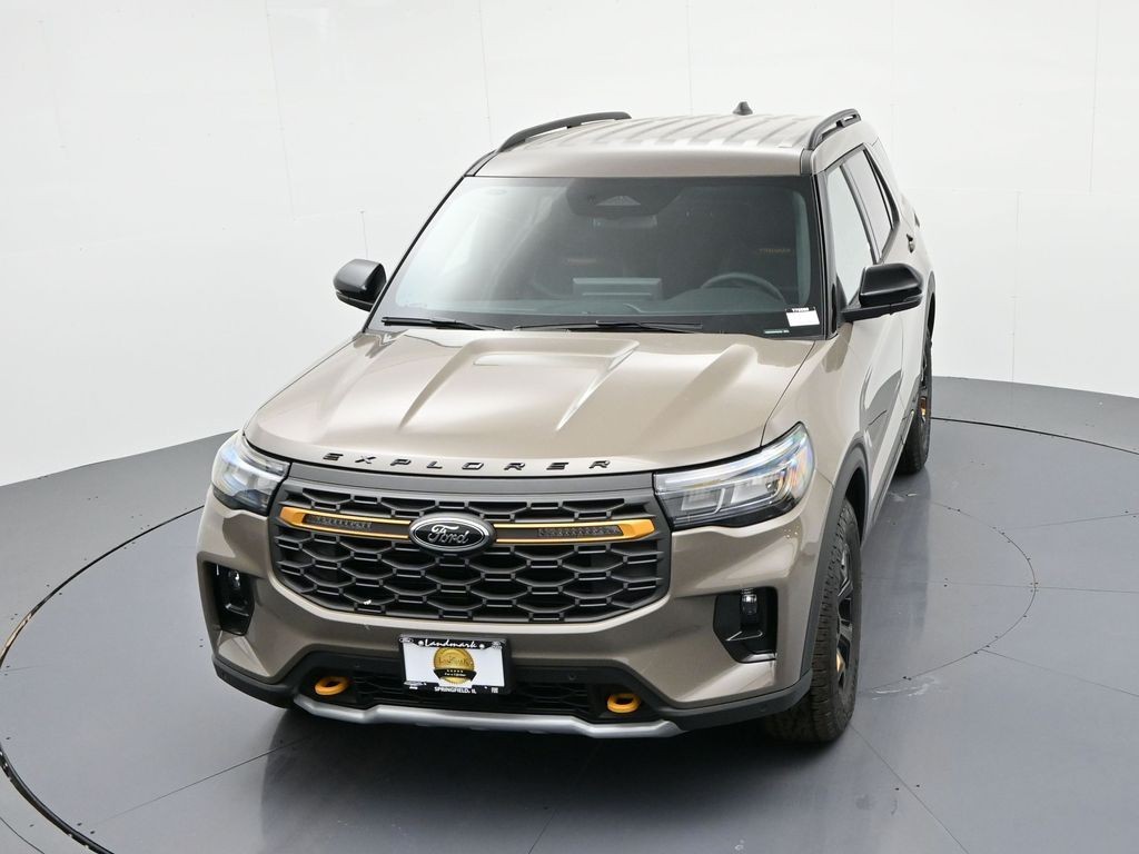 Ford Explorer Vehicle Full-screen Gallery Image 16