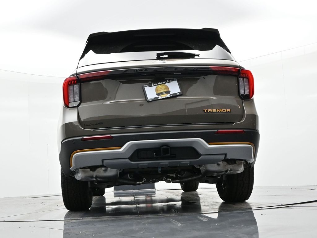 Ford Explorer Vehicle Full-screen Gallery Image 20