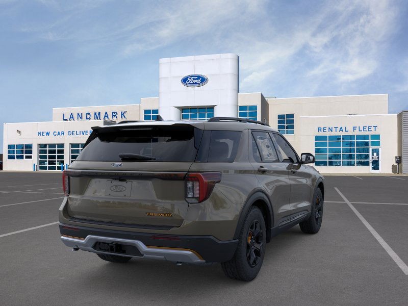 Ford Explorer Vehicle Full-screen Gallery Image 8