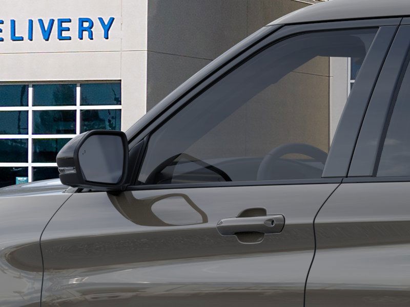 Ford Explorer Vehicle Full-screen Gallery Image 20