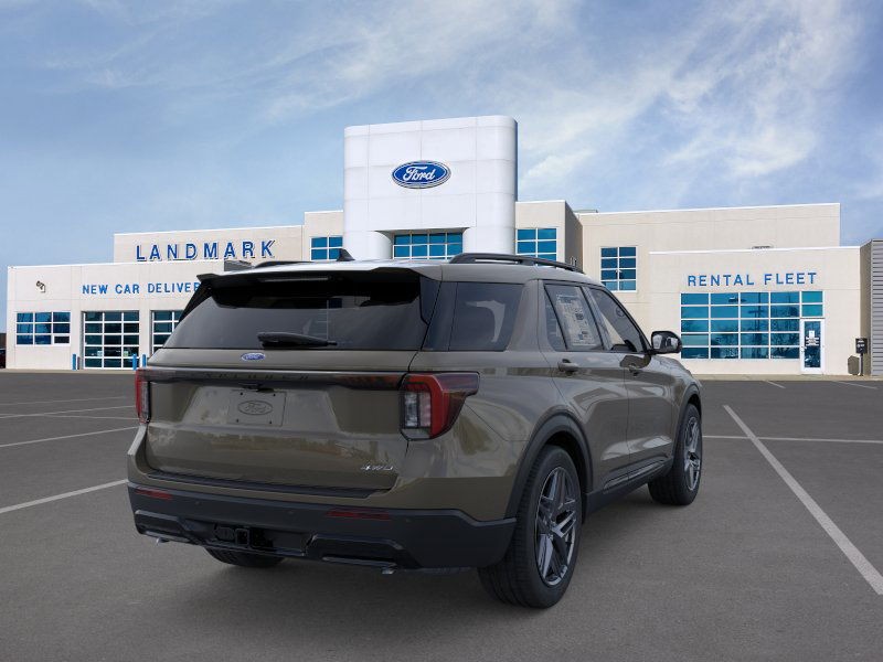 Ford Explorer Vehicle Full-screen Gallery Image 8