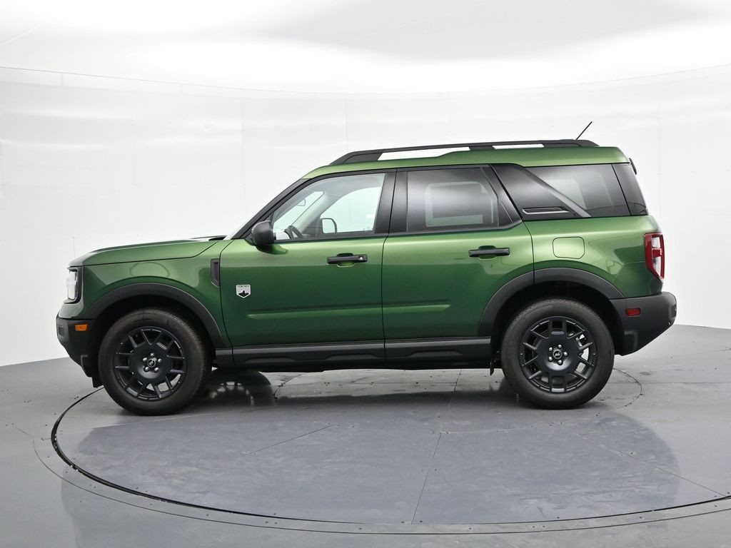 Ford Bronco Sport Vehicle Full-screen Gallery Image 9