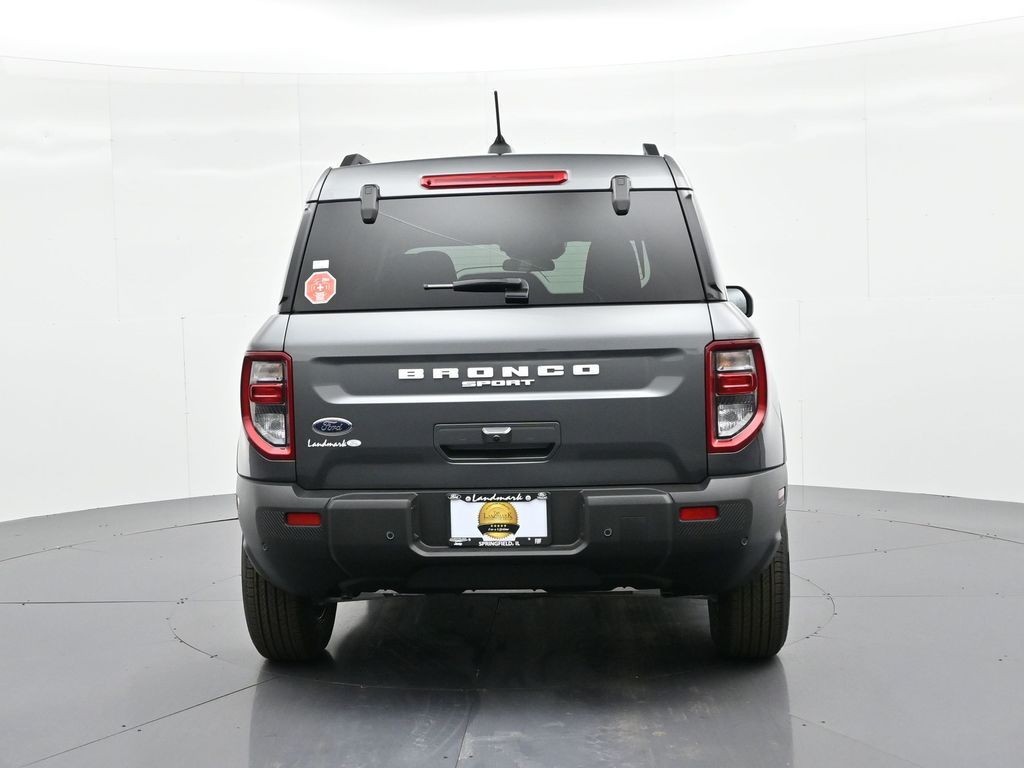 Ford Bronco Sport Vehicle Full-screen Gallery Image 7