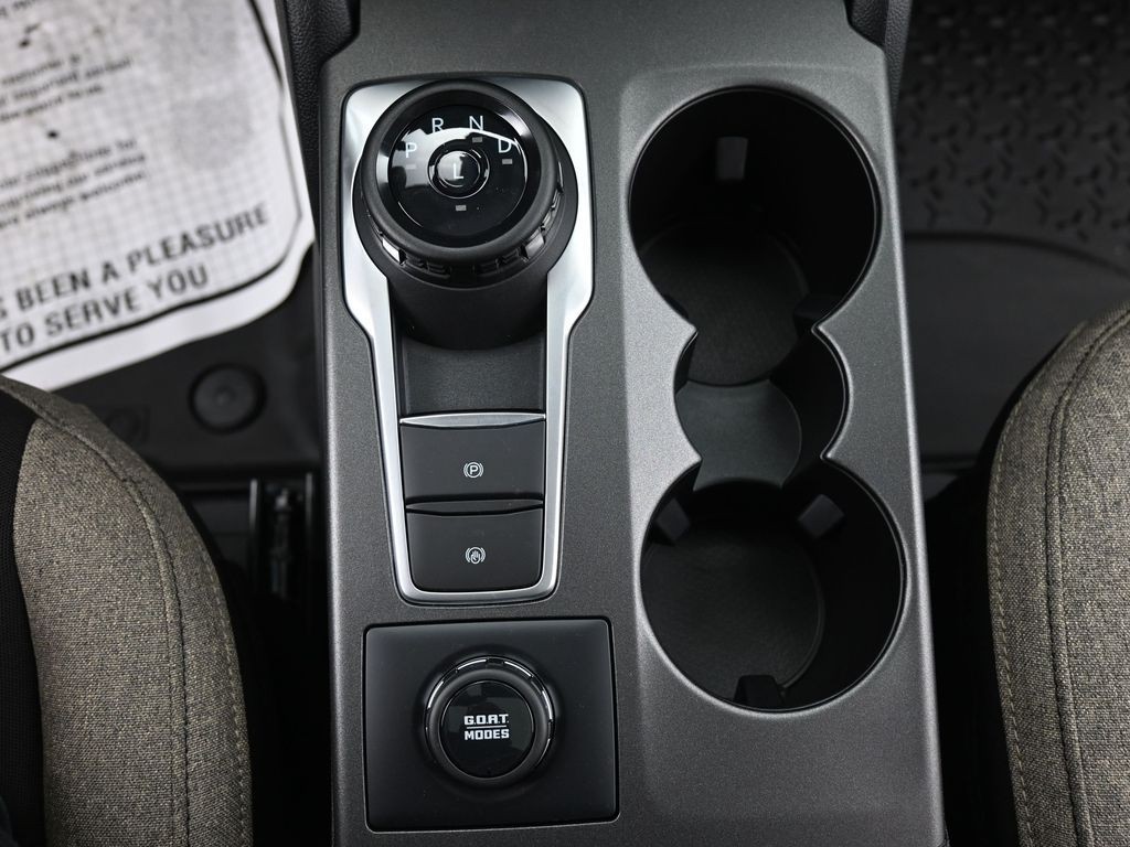 Ford Bronco Sport Vehicle Full-screen Gallery Image 12