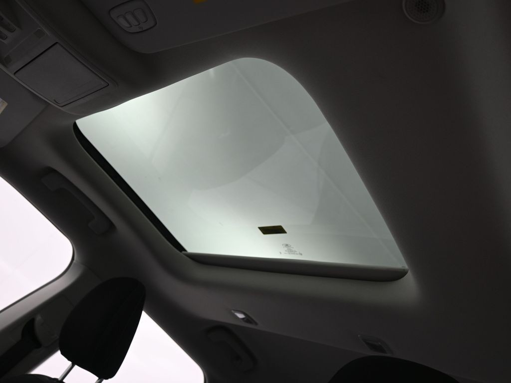 Ford Bronco Sport Vehicle Full-screen Gallery Image 16