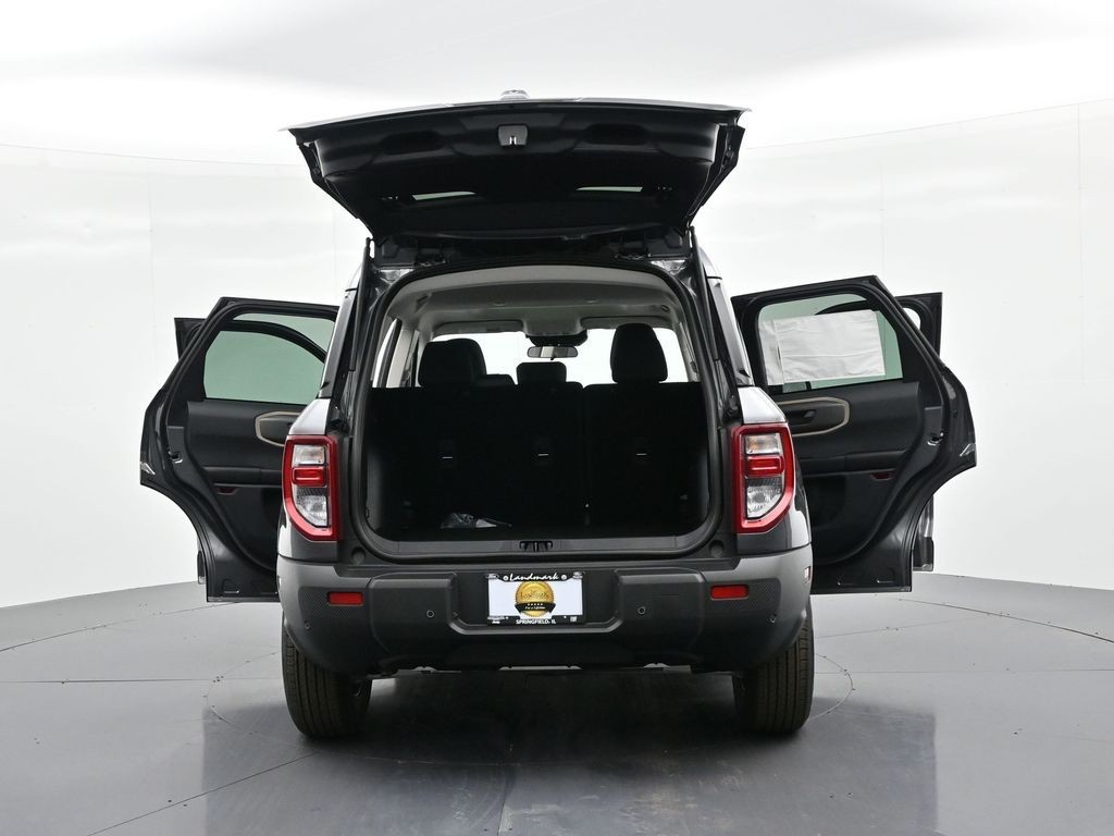 Ford Bronco Sport Vehicle Full-screen Gallery Image 29