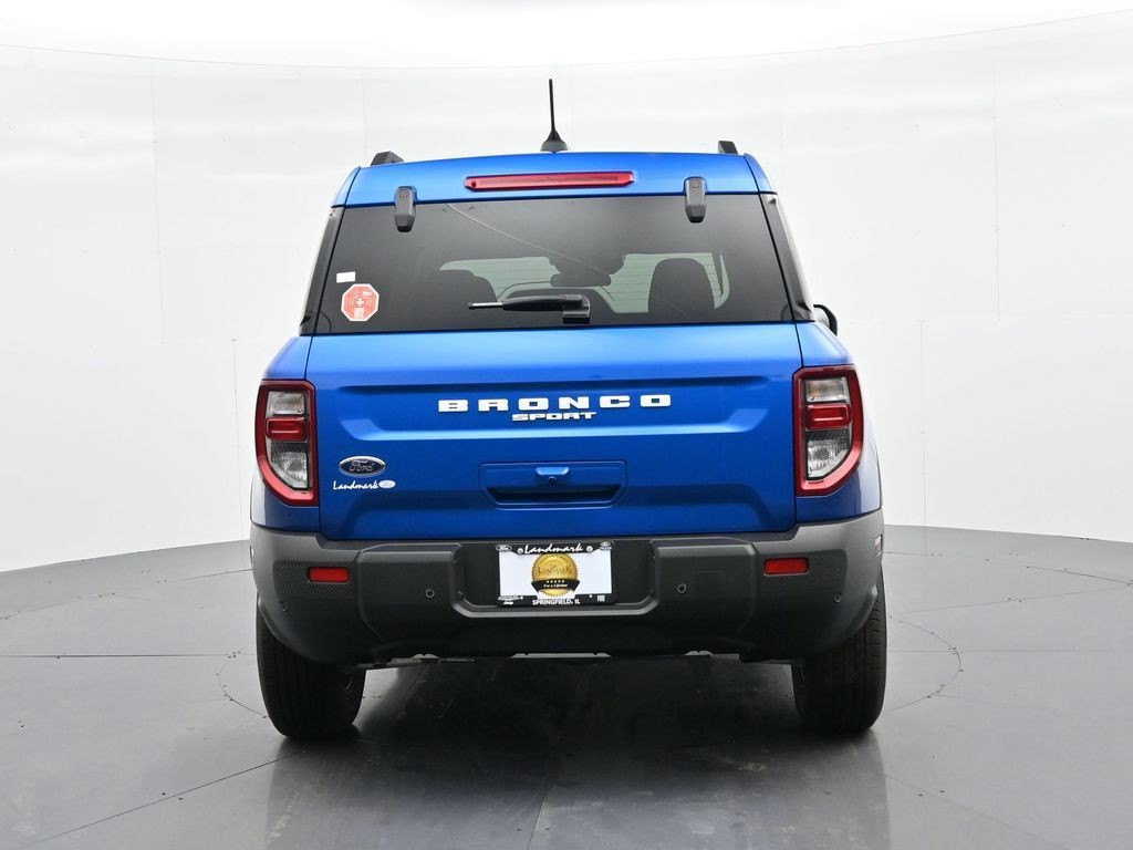 Ford Bronco Sport Vehicle Full-screen Gallery Image 7