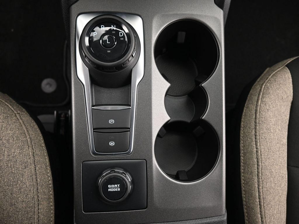 Ford Bronco Sport Vehicle Full-screen Gallery Image 12