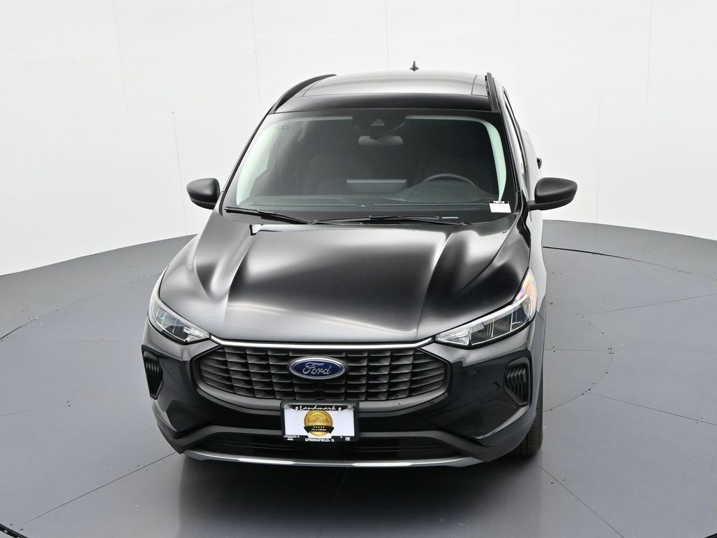 Ford Escape Vehicle Full-screen Gallery Image 18