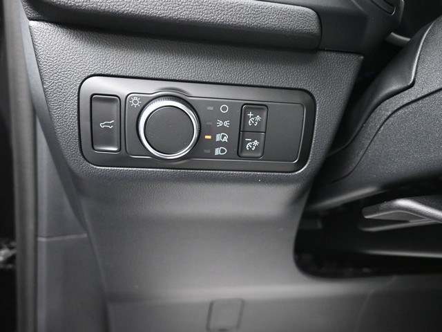 Ford Escape Vehicle Full-screen Gallery Image 14