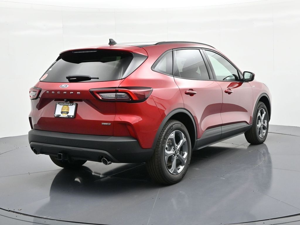 Ford Escape Hybrid Vehicle Full-screen Gallery Image 6