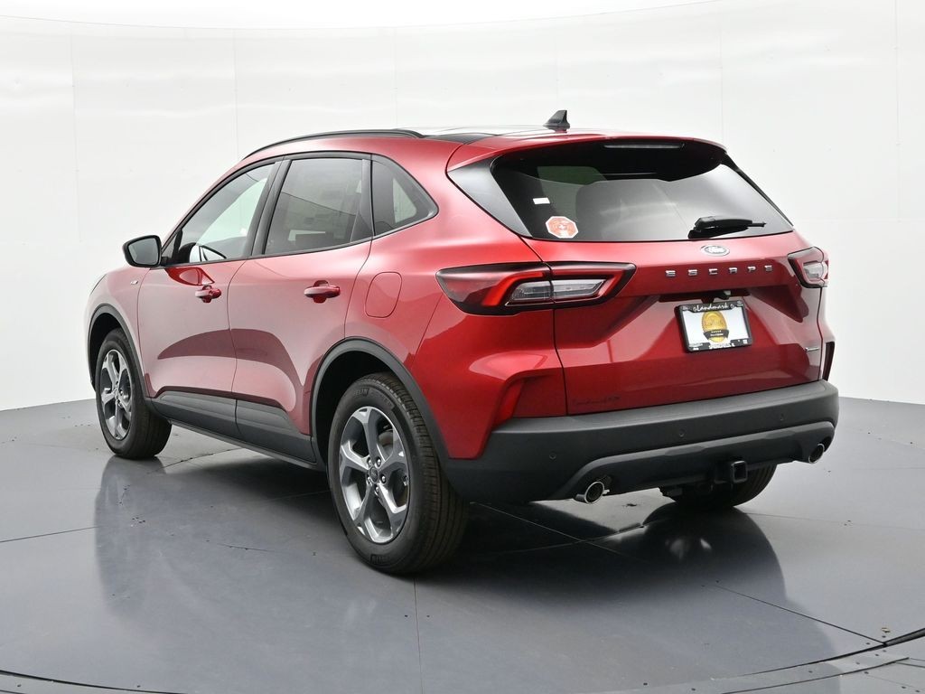 Ford Escape Hybrid Vehicle Full-screen Gallery Image 8