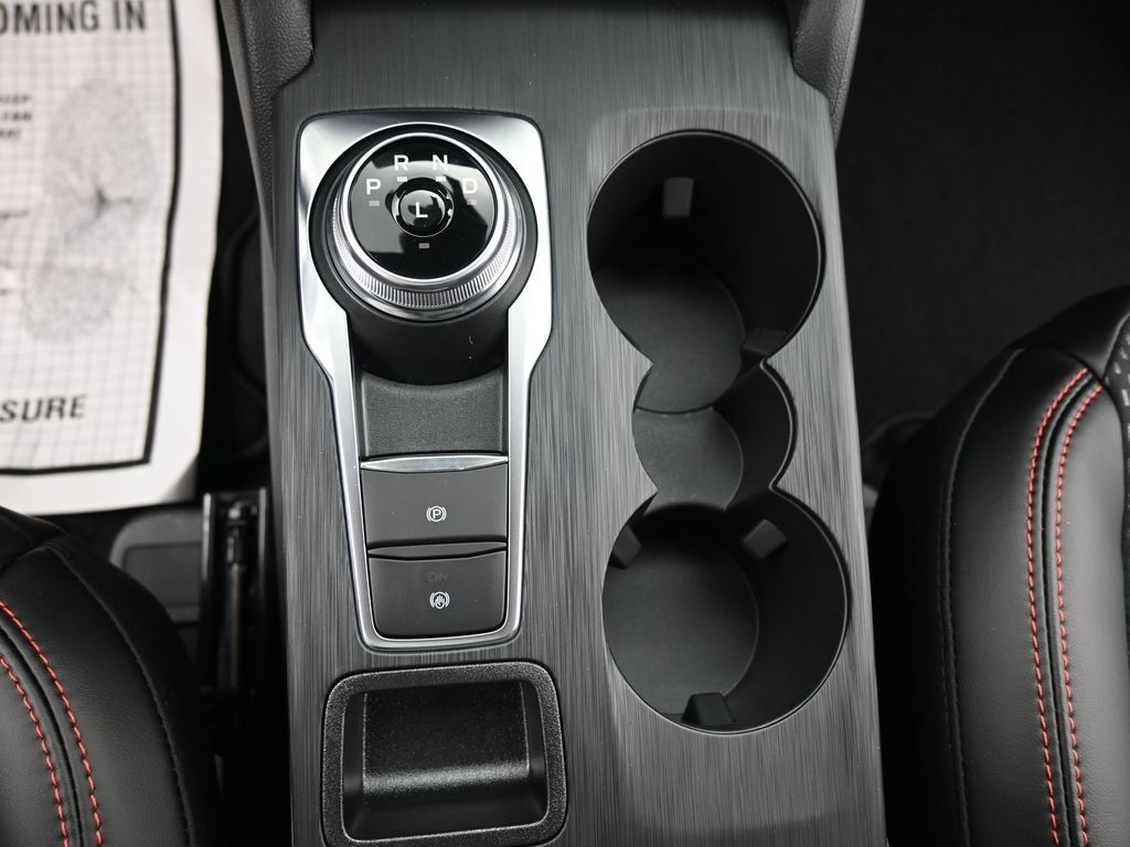 Ford Escape Hybrid Vehicle Full-screen Gallery Image 11