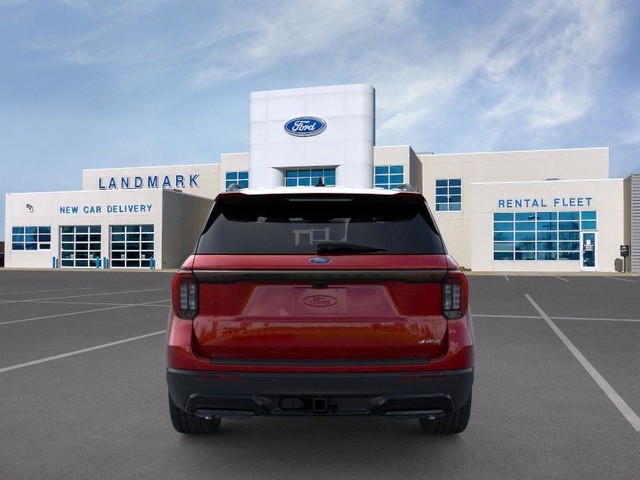 Ford Explorer Vehicle Full-screen Gallery Image 5