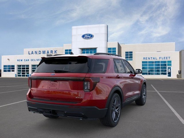 Ford Explorer Vehicle Full-screen Gallery Image 8