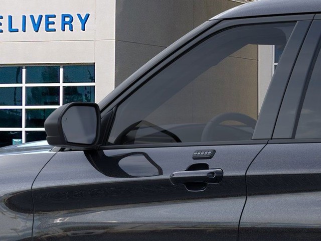 Ford Explorer Vehicle Full-screen Gallery Image 20