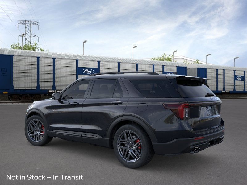 Ford Explorer Vehicle Full-screen Gallery Image 4