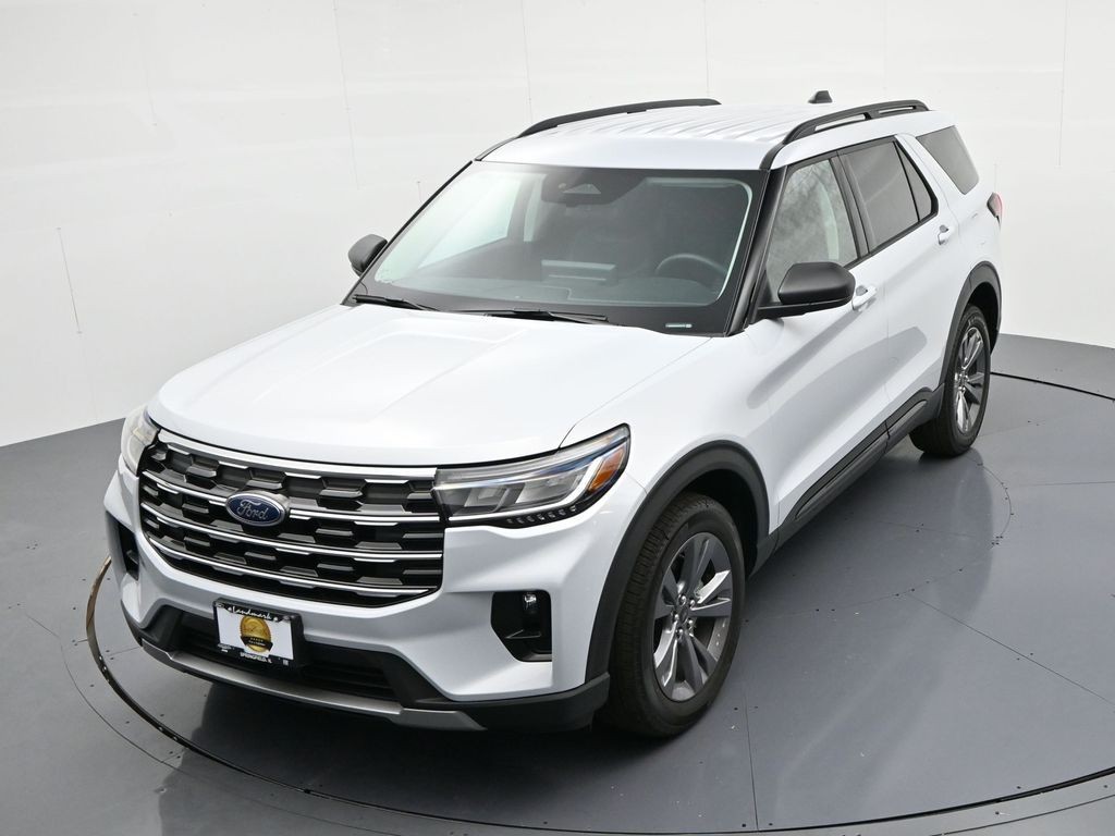 Ford Explorer Vehicle Full-screen Gallery Image 20