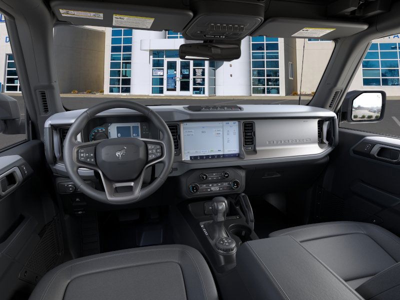 Ford Bronco Vehicle Full-screen Gallery Image 9