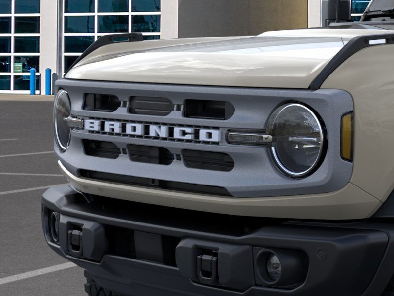 Ford Bronco Vehicle Full-screen Gallery Image 19