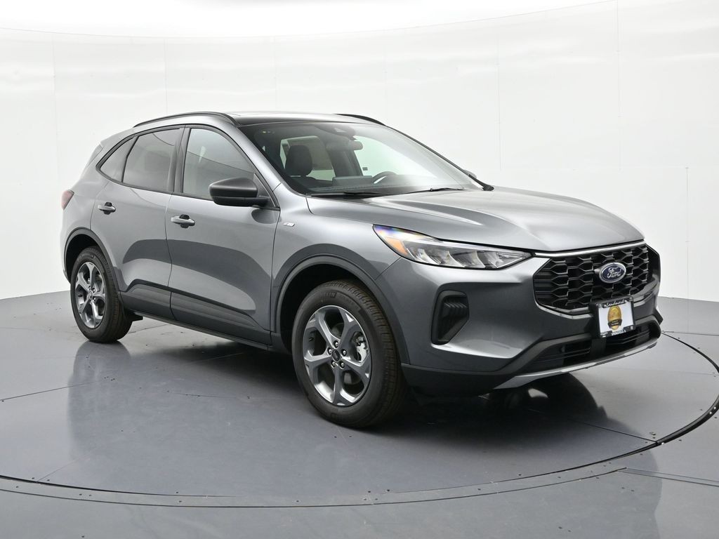 Ford Escape Vehicle Full-screen Gallery Image 4