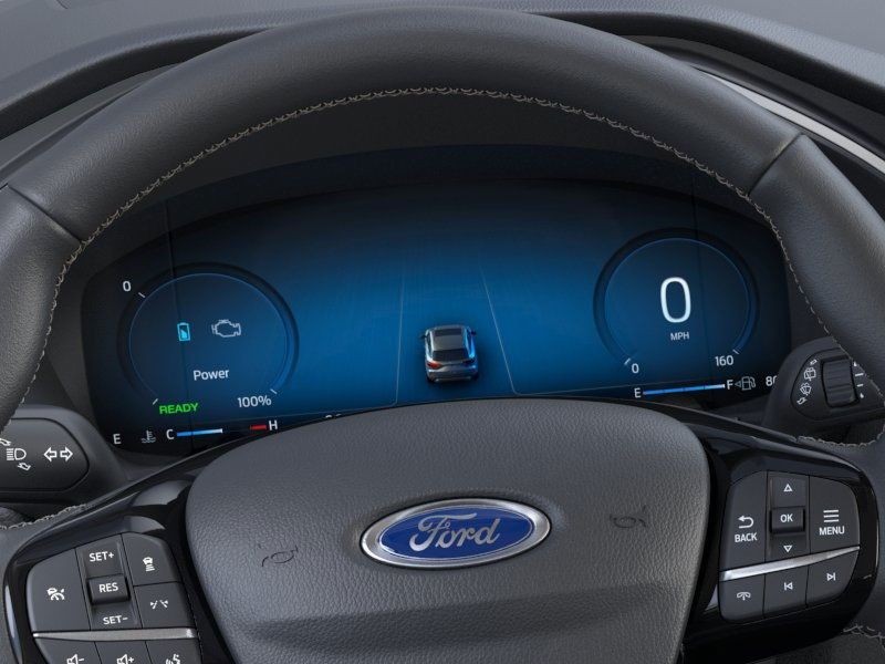 Ford Escape Plug-In Hybrid Vehicle Full-screen Gallery Image 13