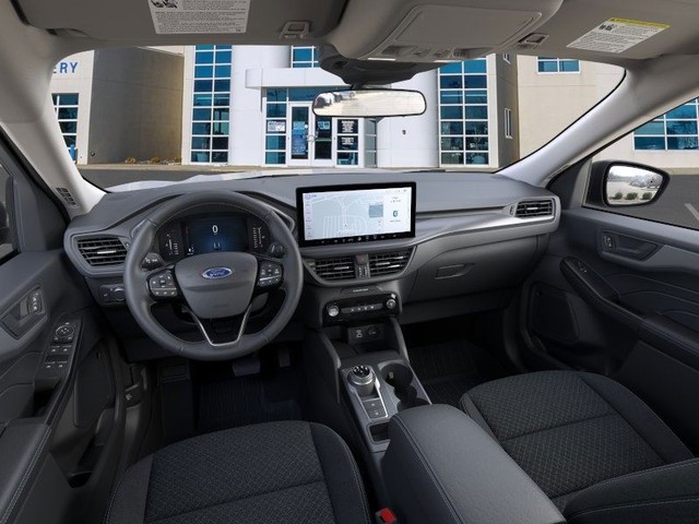 Ford Escape Vehicle Full-screen Gallery Image 9