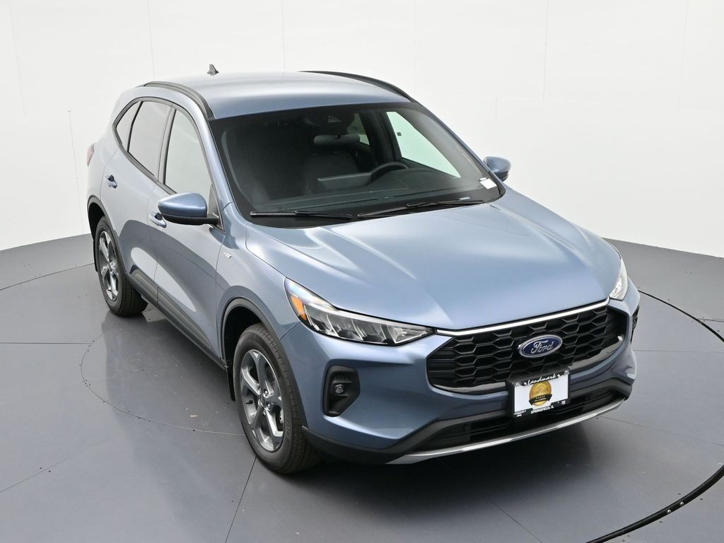 Ford Escape Hybrid Vehicle Full-screen Gallery Image 17