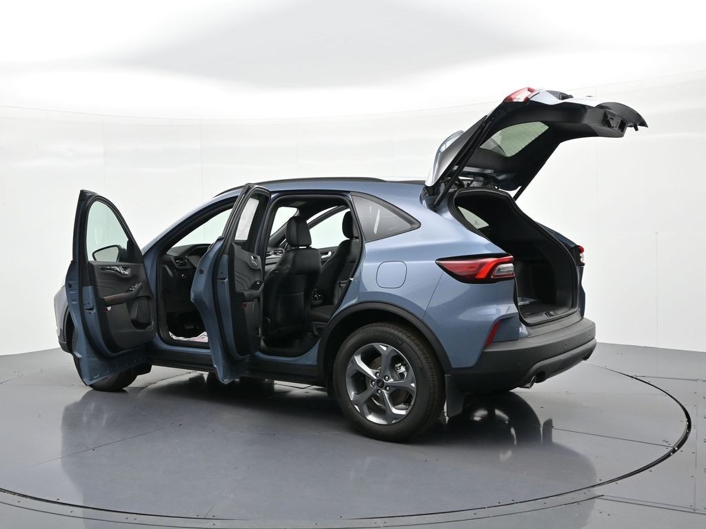 Ford Escape Hybrid Vehicle Full-screen Gallery Image 26
