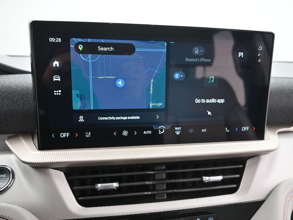 Ford Explorer Vehicle Full-screen Gallery Image 13