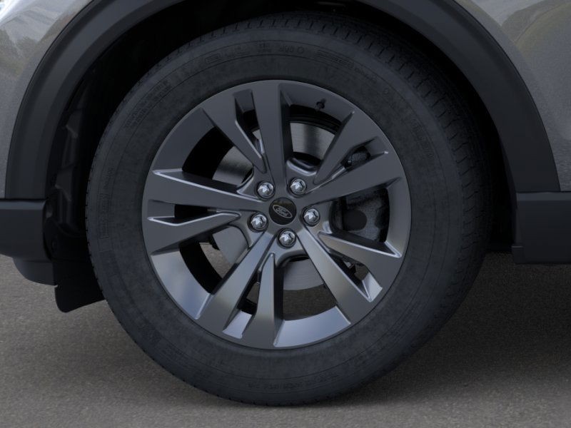 Ford Explorer Vehicle Full-screen Gallery Image 19