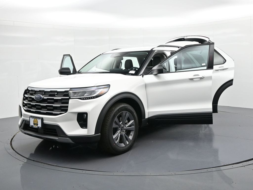 Ford Explorer Vehicle Full-screen Gallery Image 27