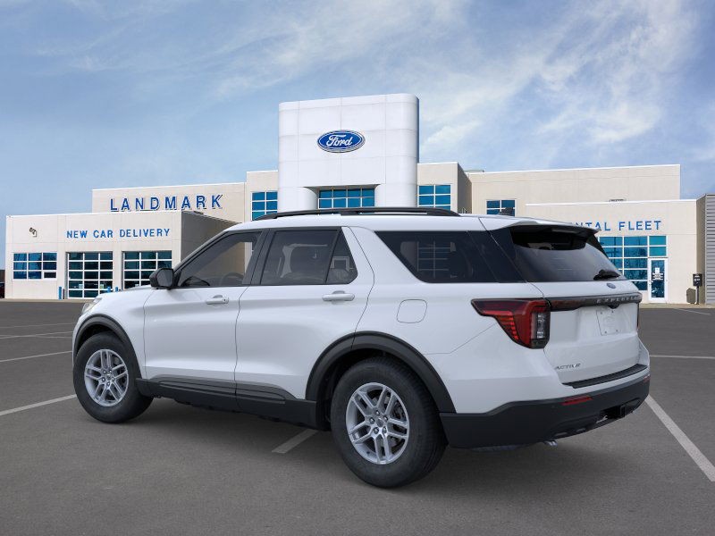 Ford Explorer Vehicle Full-screen Gallery Image 4