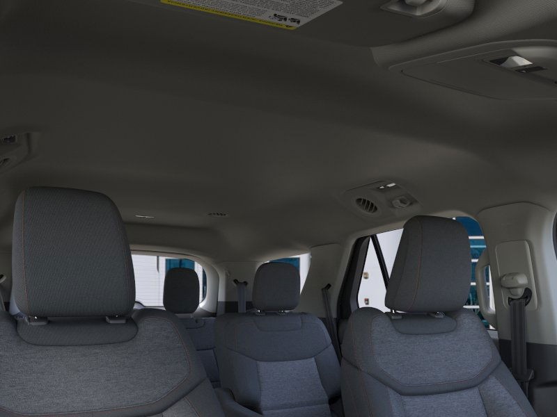 Ford Explorer Vehicle Full-screen Gallery Image 22