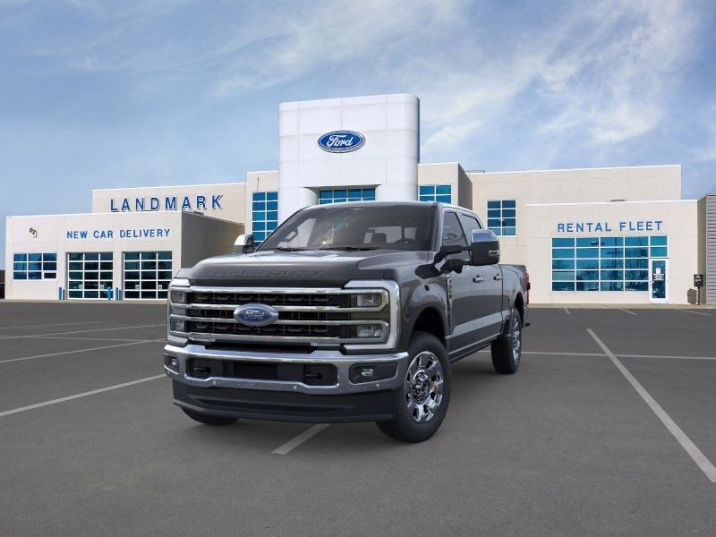 Ford F-350SD Vehicle Full-screen Gallery Image 2