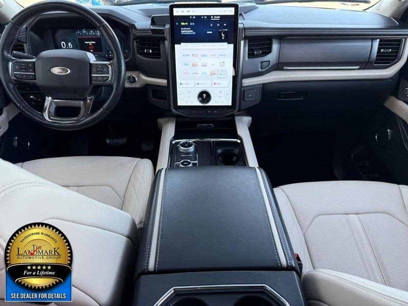 Ford Expedition Vehicle Full-screen Gallery Image 19