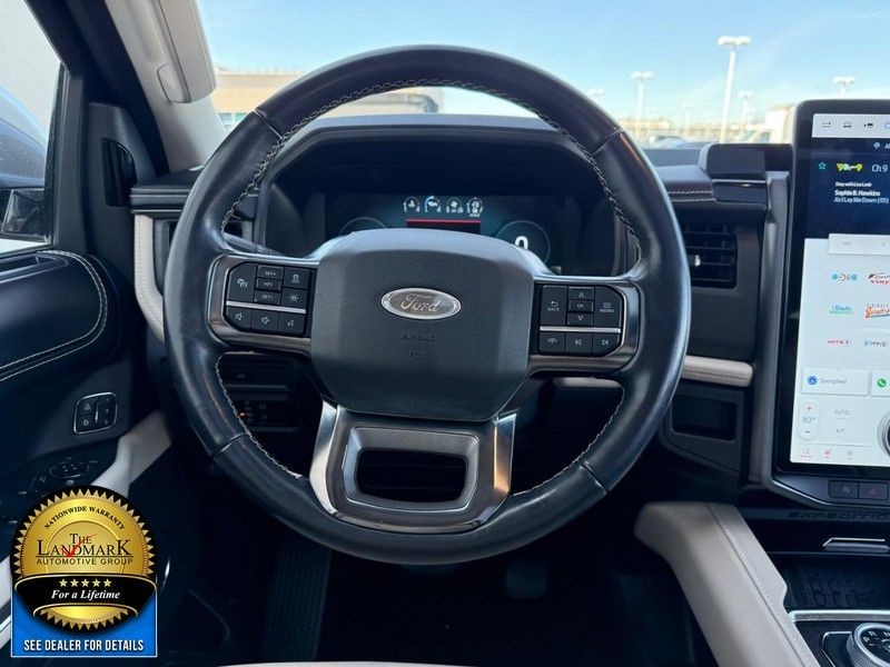Ford Expedition Vehicle Full-screen Gallery Image 20