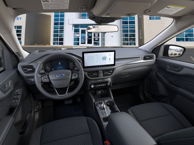 Ford Escape Vehicle Full-screen Gallery Image 9