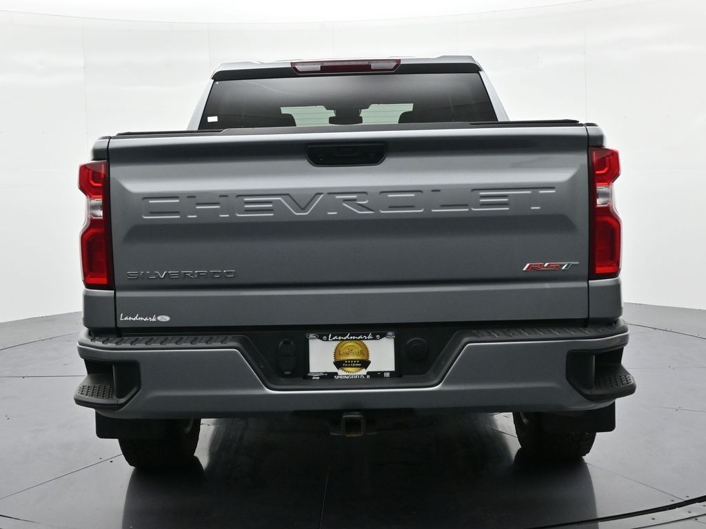 Chevrolet Silverado 1500 Vehicle Full-screen Gallery Image 7