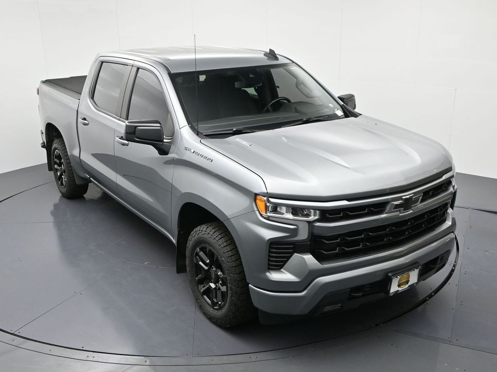 Chevrolet Silverado 1500 Vehicle Full-screen Gallery Image 16