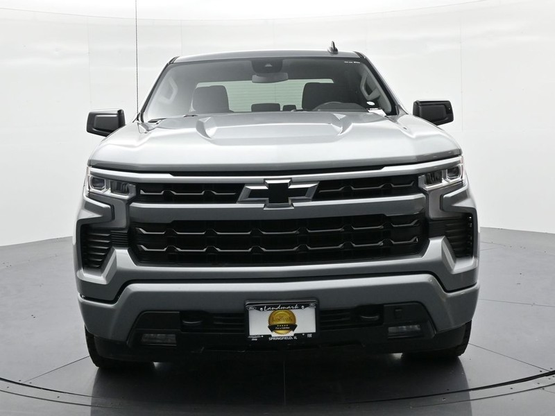 Chevrolet Silverado 1500 Vehicle Full-screen Gallery Image 03
