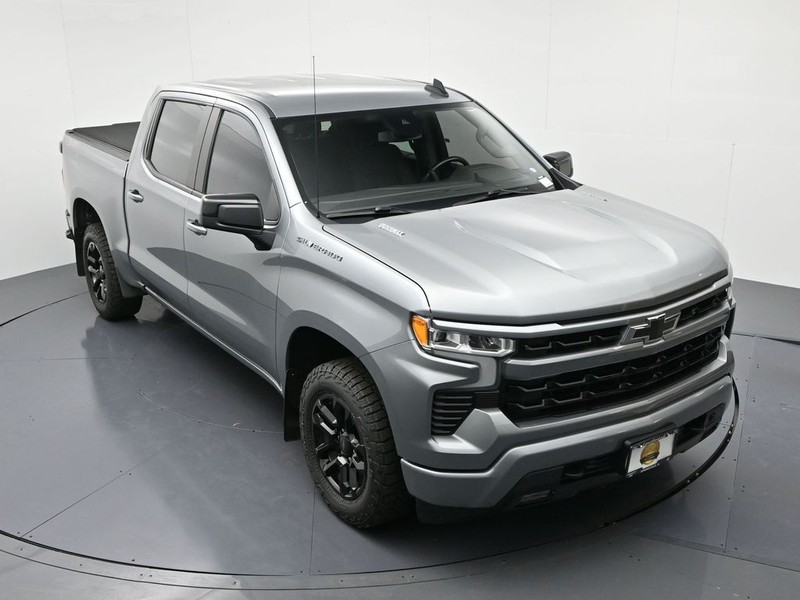 Chevrolet Silverado 1500 Vehicle Full-screen Gallery Image 16