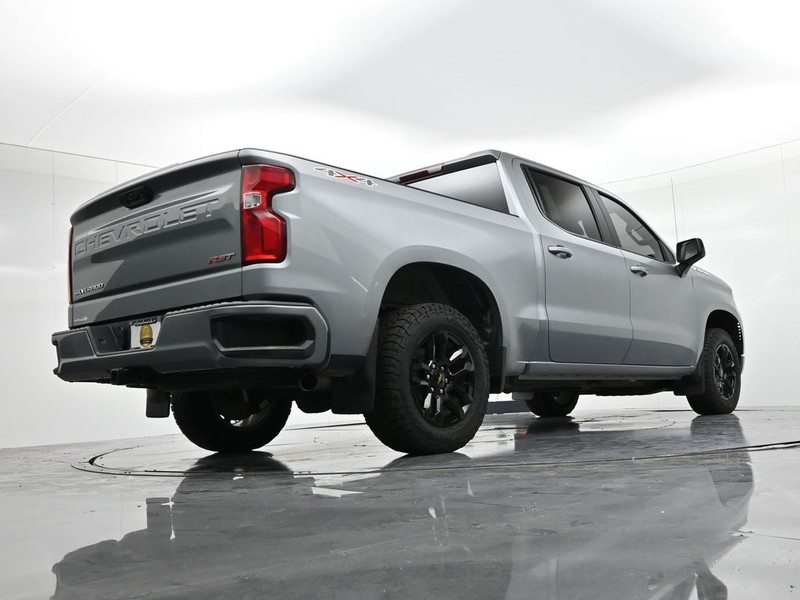Chevrolet Silverado 1500 Vehicle Full-screen Gallery Image 22