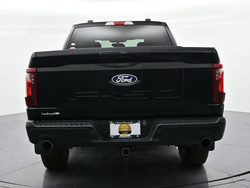 Ford F-150 Vehicle Full-screen Gallery Image 7