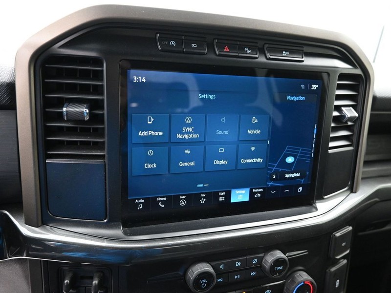 Ford F-150 Vehicle Full-screen Gallery Image 13