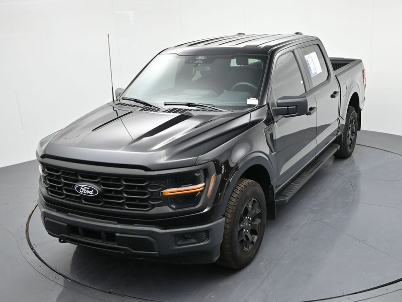 Ford F-150 Vehicle Full-screen Gallery Image 18