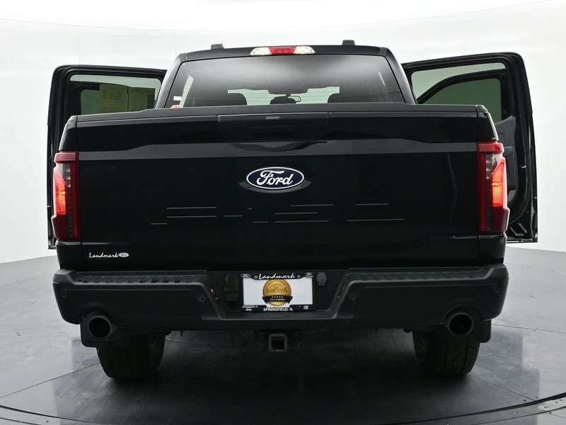 Ford F-150 Vehicle Full-screen Gallery Image 27