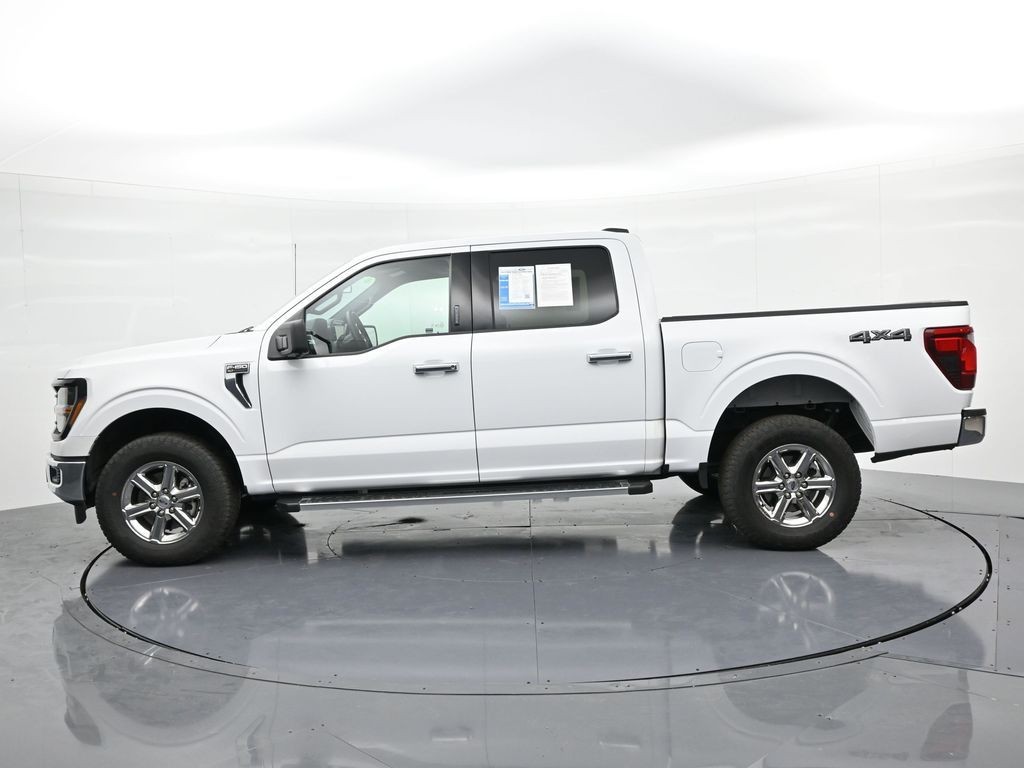 Ford F-150 Vehicle Full-screen Gallery Image 9