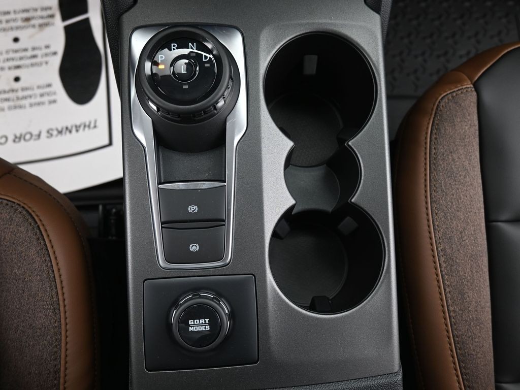 Ford Bronco Sport Vehicle Full-screen Gallery Image 12